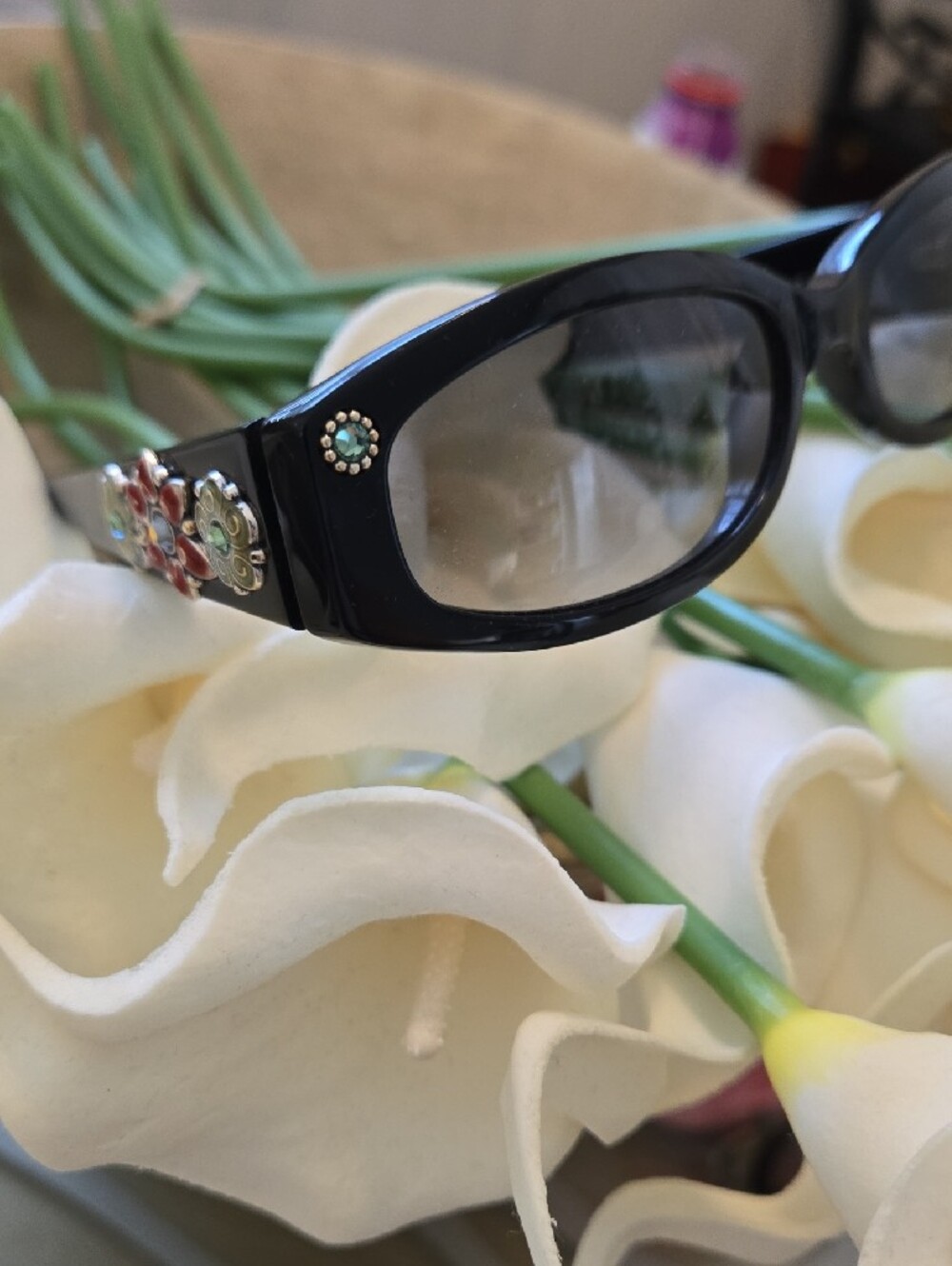 Brighton Black Embellished Raised Floral Temple Sleek Retro Design Sunglasses - Picture 3 of 5